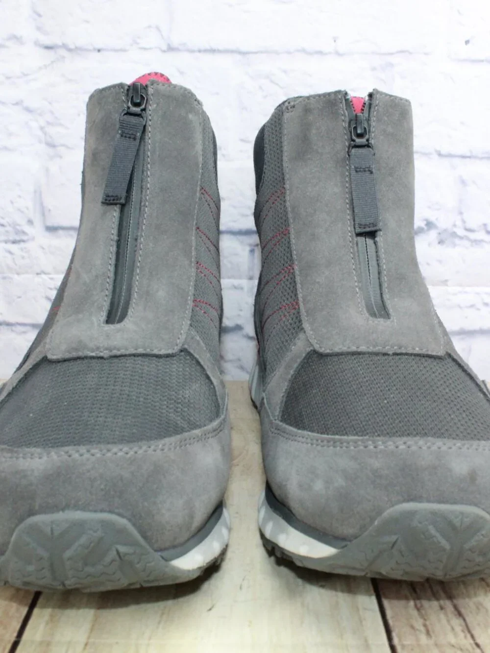 LL Bean Snow Sneaker 5 Gray Suede Waterproof Insulated Winter Boots Size 13 NWT
